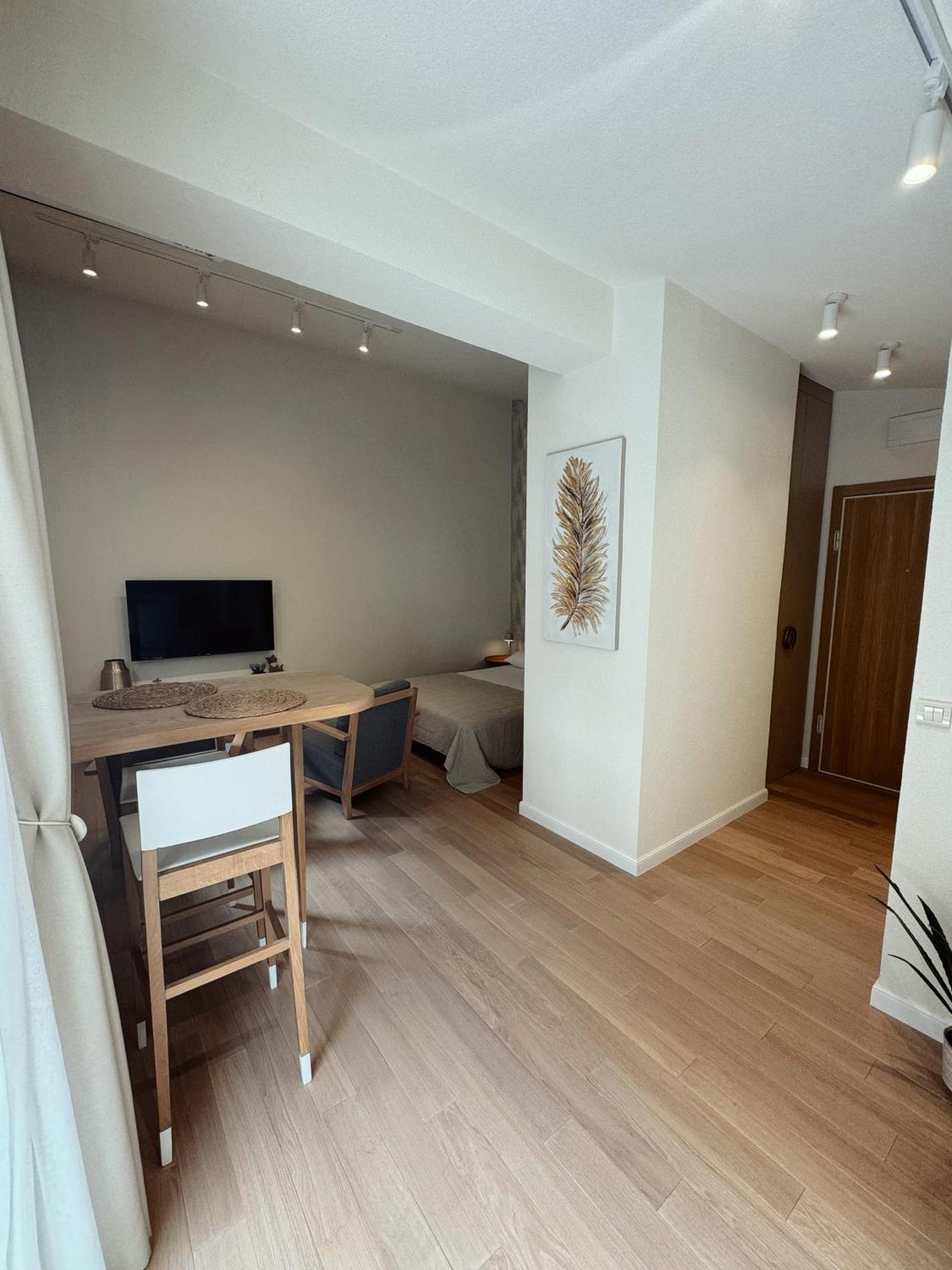 Point Of View Apartment Kotor Bagian luar foto
